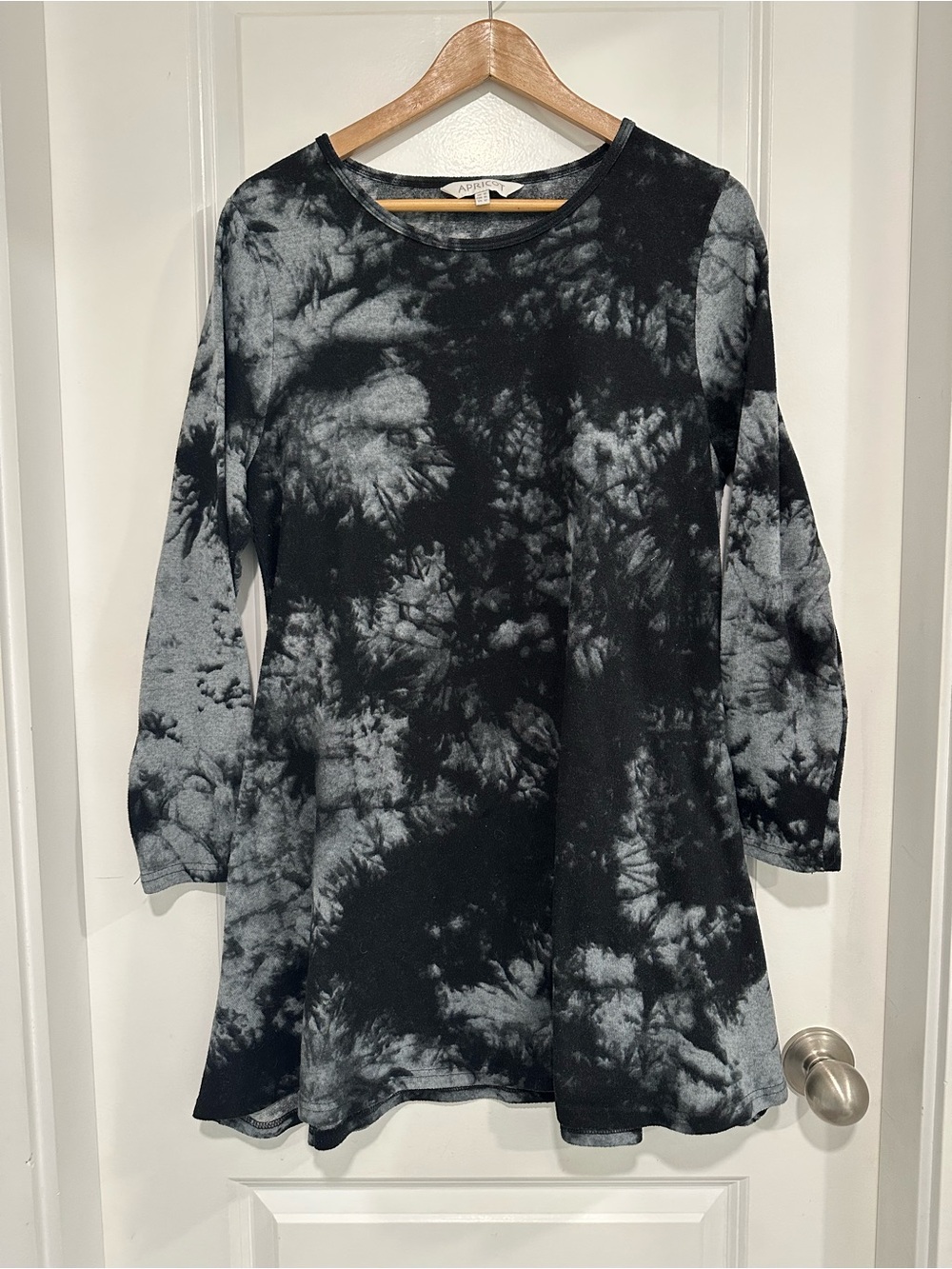 APRICOT Black & Gray Tie-Dye Long Sleeve Swing Dress Women’s Size 12